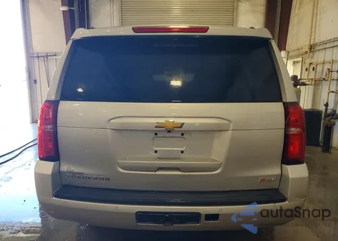 2016 Chevrolet Suburban K1500 Lt z USA, uszkodzony, nr VIN 1GNSKHKC7GR188022